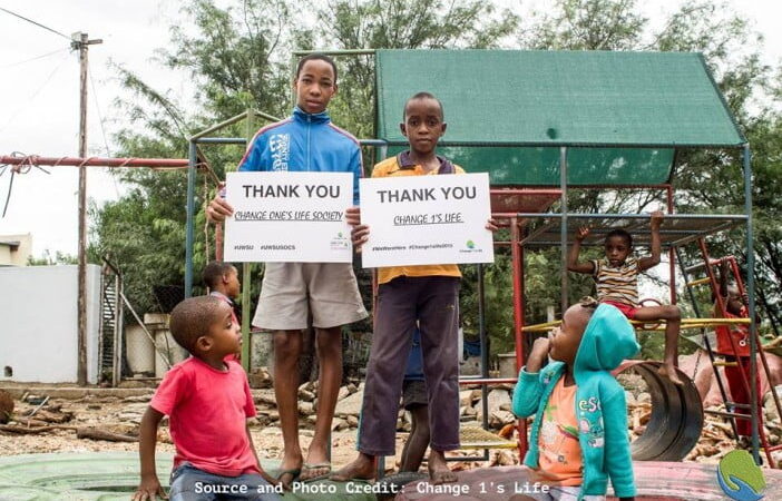 Jovem angolano no Reino Unido cria organização de caridade e ajuda milhares de pessoas