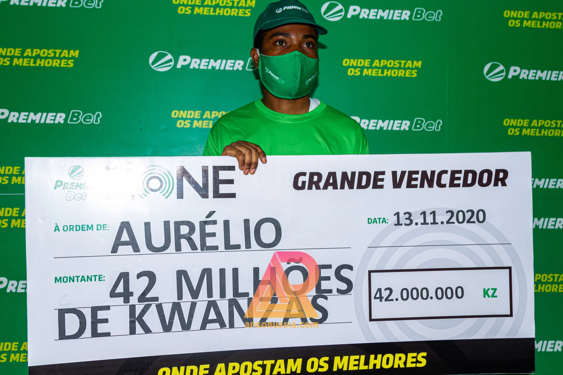 Aurélio da Cruz aposta 350 Kwanzas e ganha 42 milhões no Premier Bet 