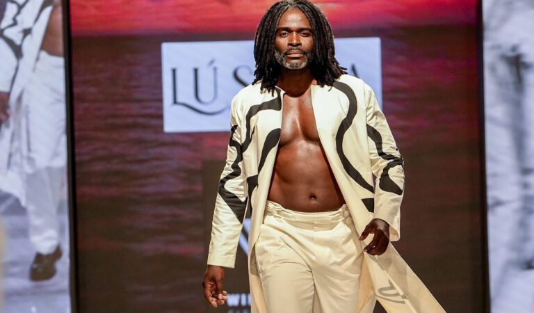 Apresentador Kennedy Luís em destaque no “Windhoek Fashion Week 2024”